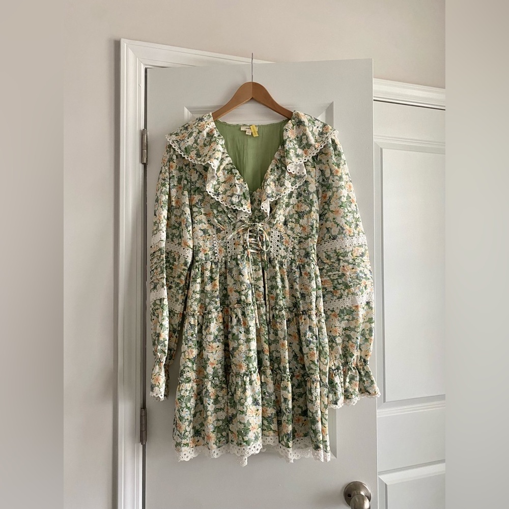 LIKE NEW Floral Dress